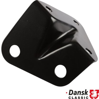 Fastening angle for fuel filter