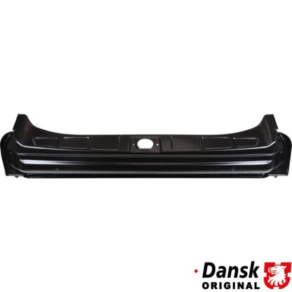 Engine rear lower panel
