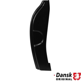 Door jamb for 3 hole striker plate, right