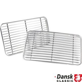 Ventilation grille set for engine