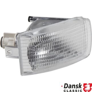Indicator, front, white, right. With USA socket but European socket can fit